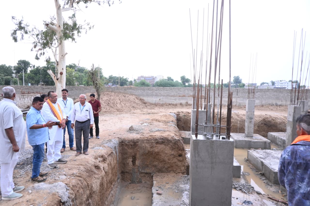 कैबिनेट मंत्री जोराराम कुमावत ने तख्तगढ़ सीएचसी का किया निरीक्षण