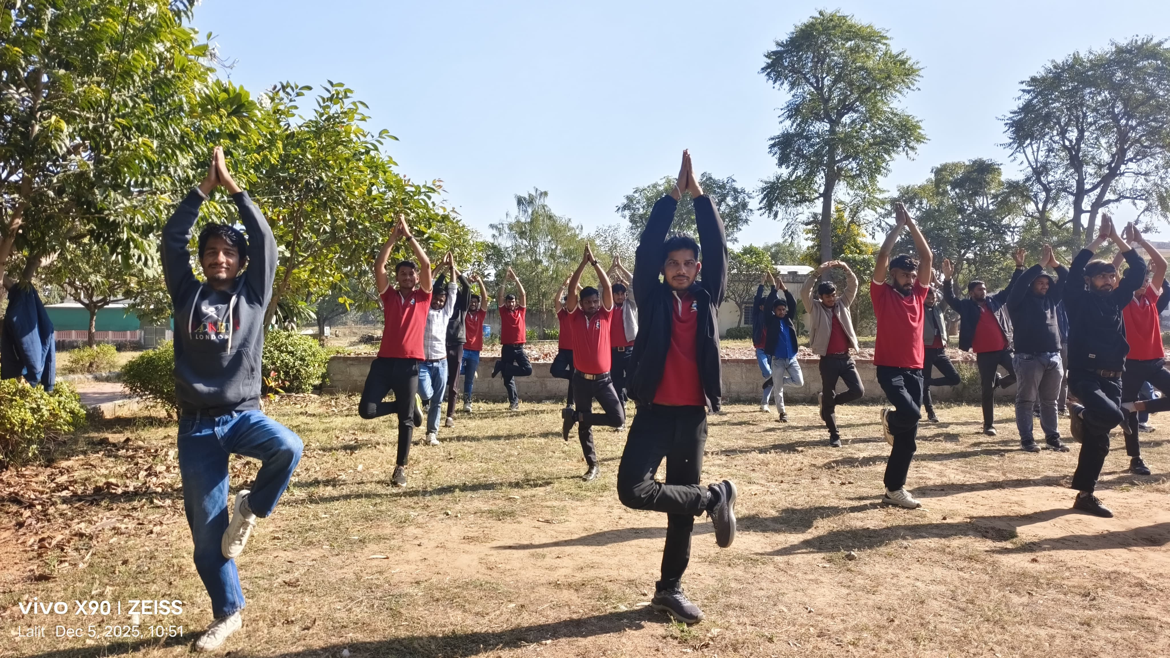 बियानी कॉलेज में एनएसएस शिविर में कैरियर मार्गदर्शन, योग सत्र और नुक्कड़ नाटक का आयोजन