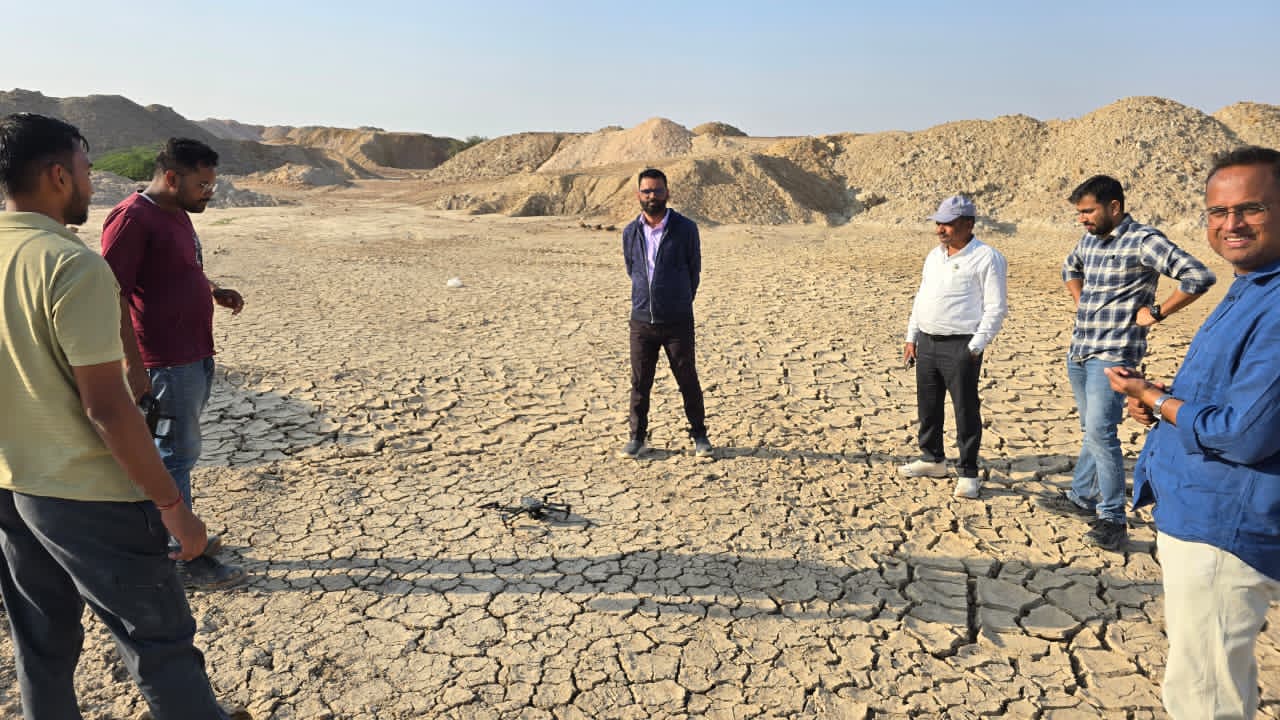 कोलायत के गंगा सरोवर कैचमेंट एरिया में वरिष्ठ अधिकारियों की टीम द्वारा अवैध खनन गतिविधियों का मंगलवार से ड्रोन सर्वे शुरू