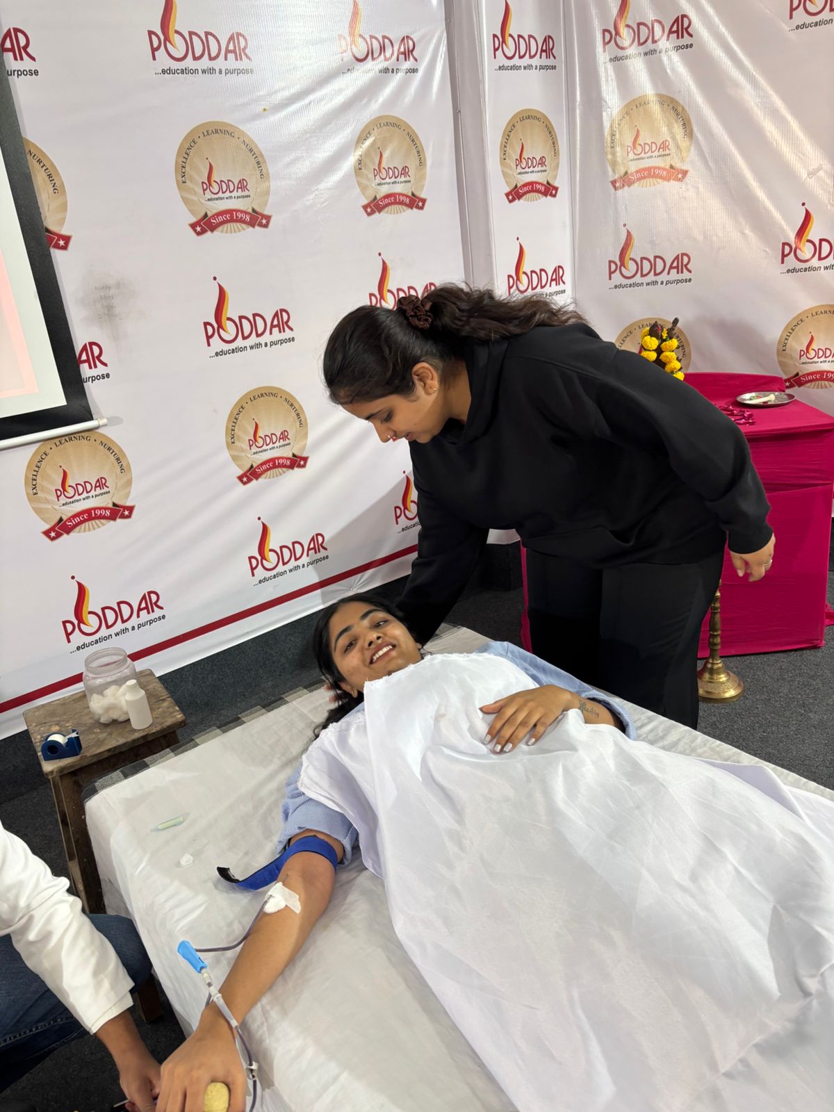 मुख्यमंत्री भजनलाल शर्मा के जन्मदिवस पर आयोजित हुआ विशाल रक्तदान शिविर, 102 रक्तदाताओं ने किया रक्तदान