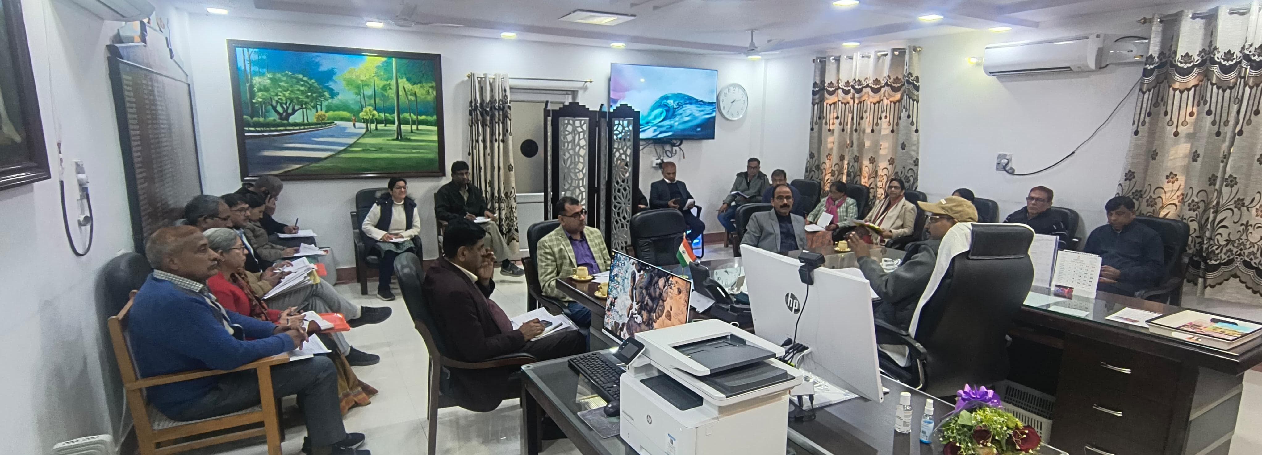 शिक्षा सचिव कृष्ण कुणाल ने माध्यमिक एवं प्रारंभिक शिक्षा निदेशालय के अधिकारियों की ली बैठक, दिए आवश्यक दिशा-निर्देश