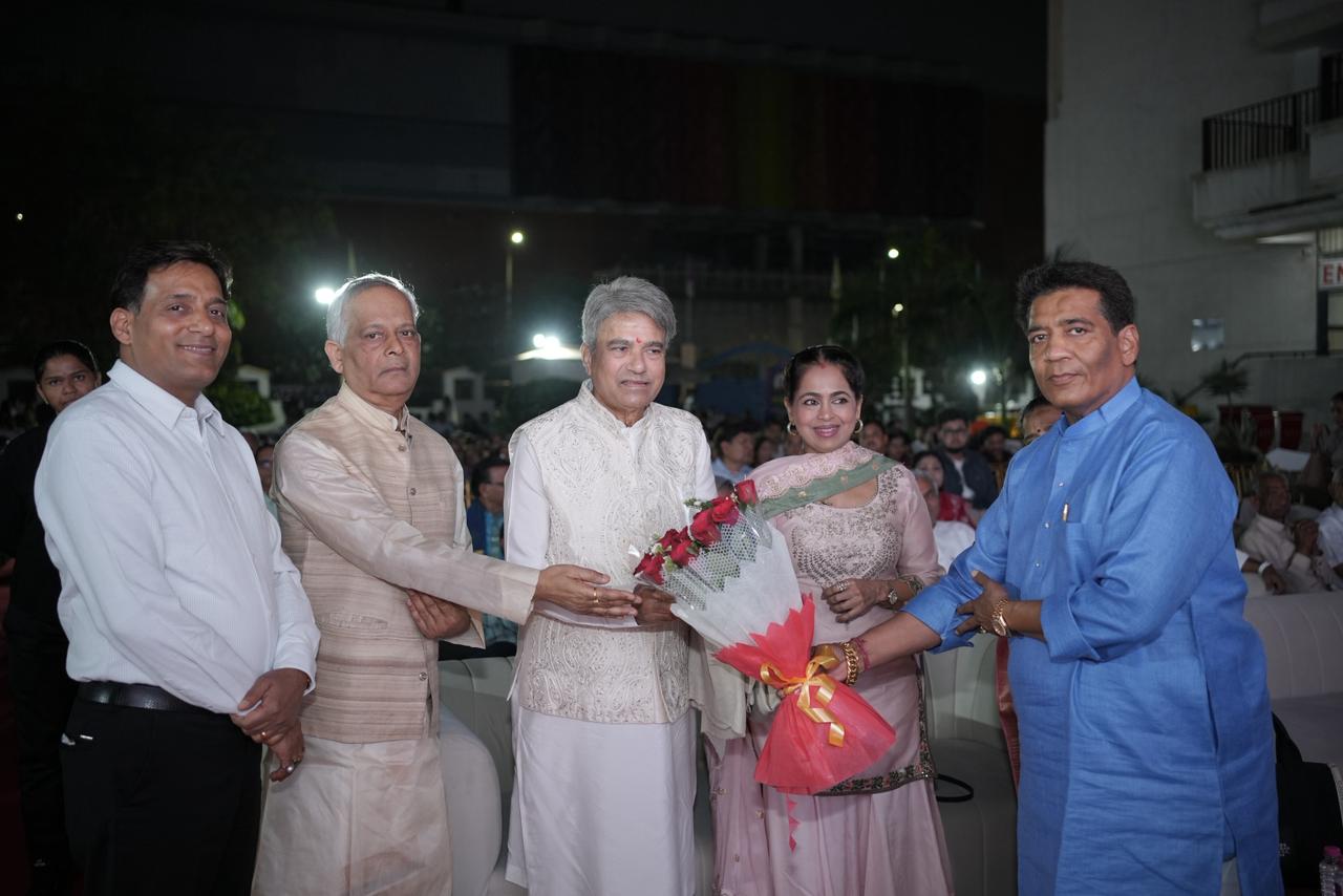 अपेक्स यूनिवर्सिटी में भक्ति और संगीत का अद्भुत संगम, सुरेश वाडकर ने बांधा समां