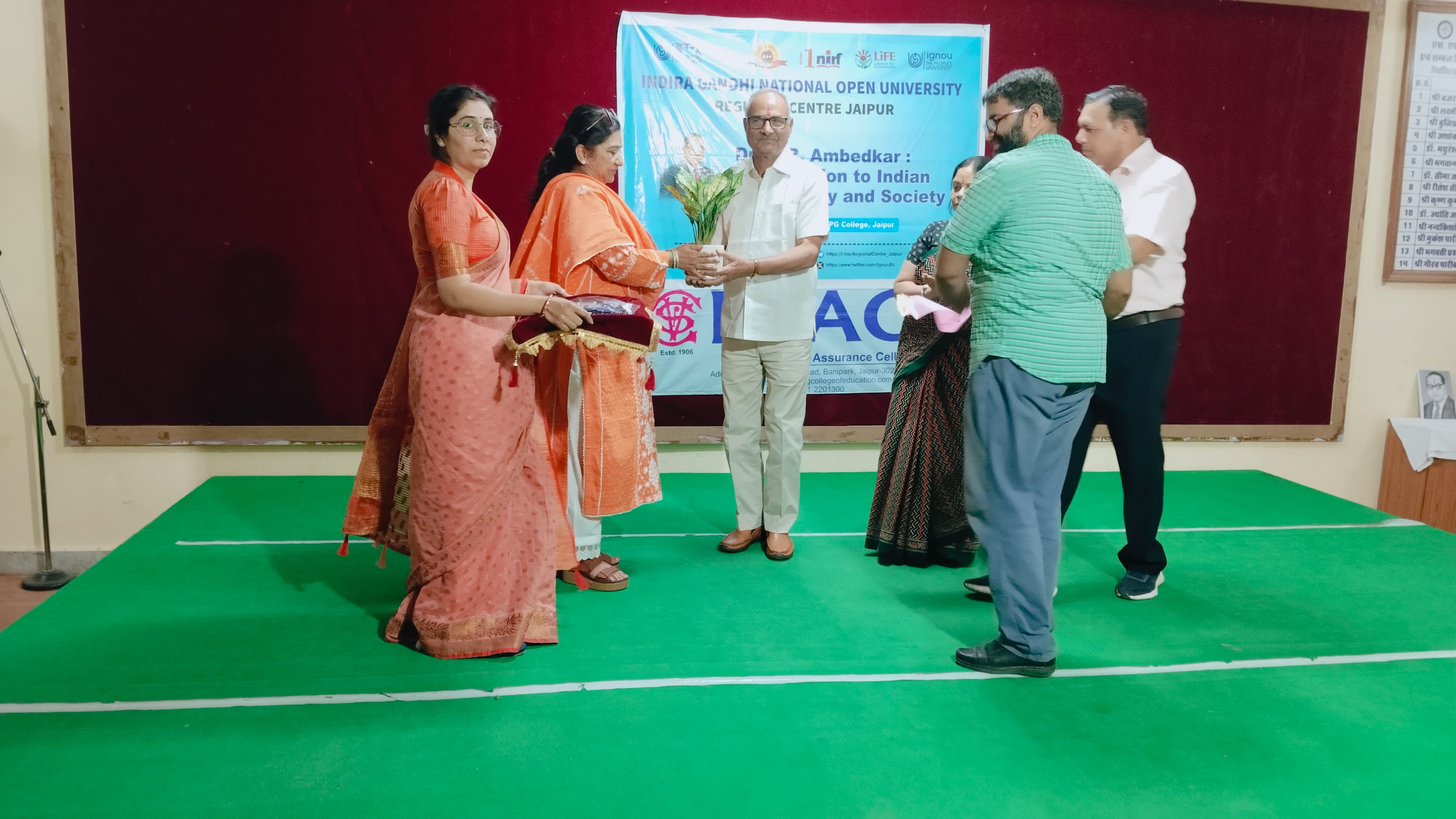 सफलता का कोई शॉर्टकट नहीं, एकाग्र अध्ययन ही प्रगति का आधार: डॉ. आर.एस. बारेठ