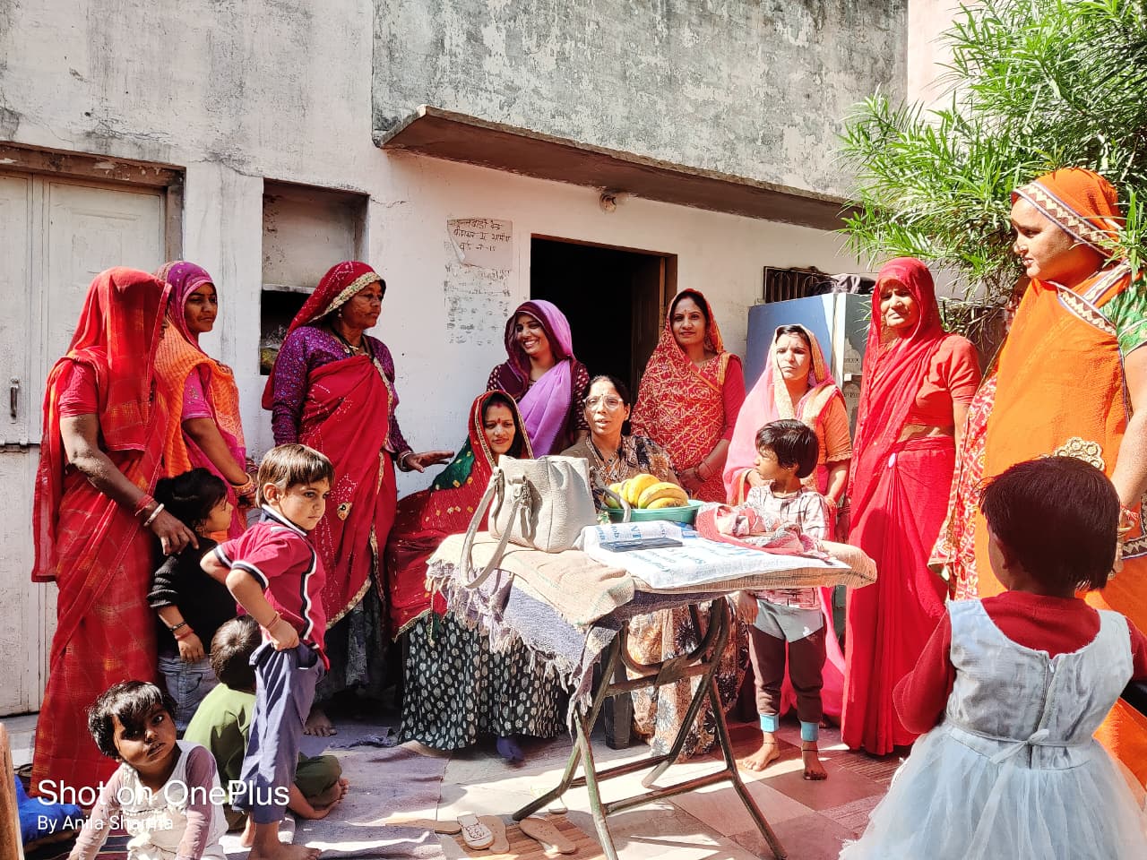 प्रदेश की 63 हजार आंगनबाड़ियों में नन्हें-मुन्नों ने गाया वंदे मातरम्