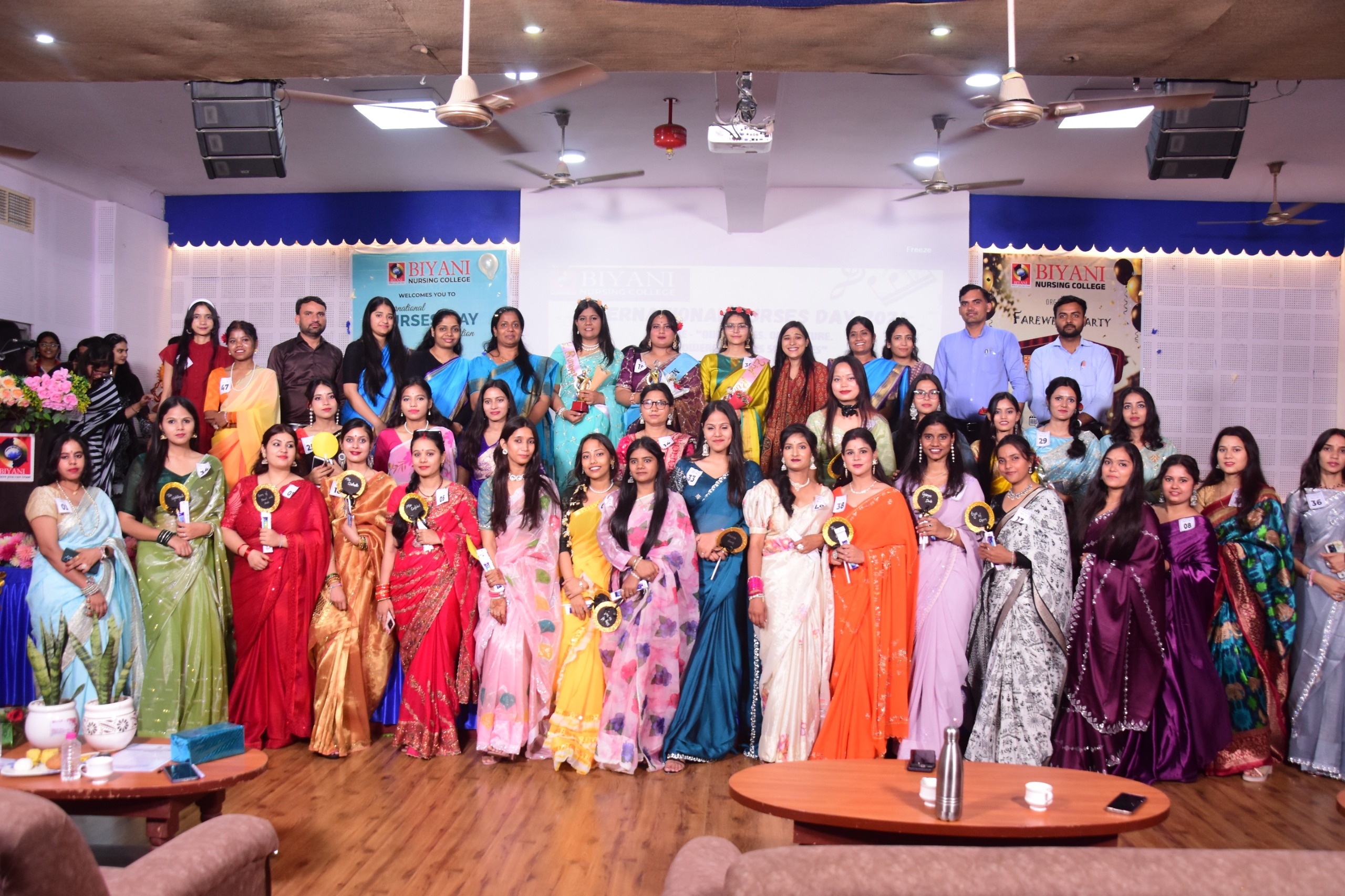 बियानी संस्थान में अंतरराष्ट्रीय नर्सेस डे एवं “रेट्रो 70’s” थीम पर फेयरवेल पार्टी का भव्य आयोजन