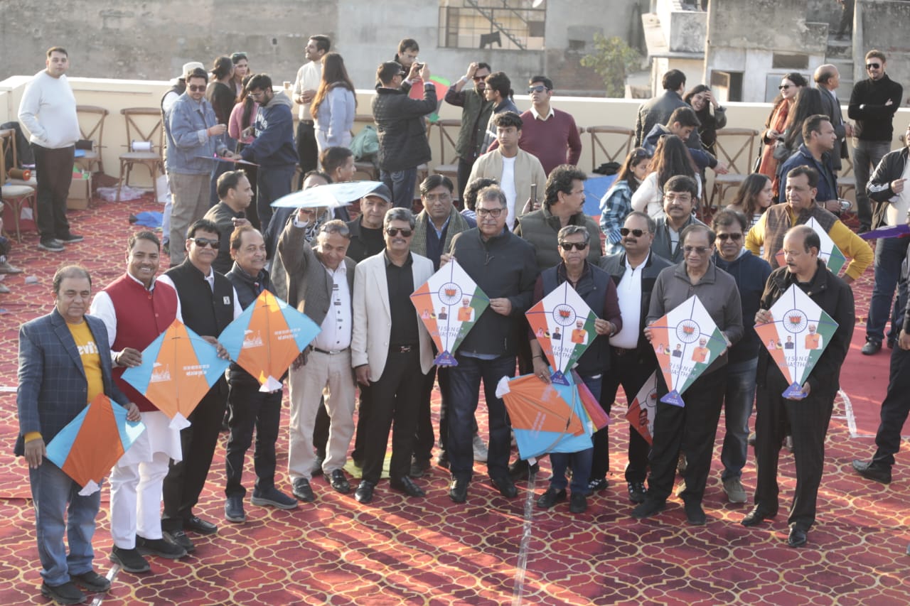 पशुपालन मंत्री जोराराम कुमावत ने मंगला पशु बीमा योजना के शिविर का किया निरीक्षण