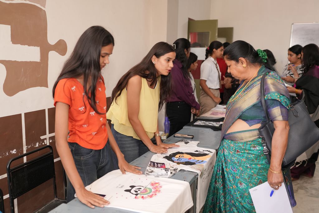 फेस्ट में नजर आया डिजाइन का क्रिएटिव संसार