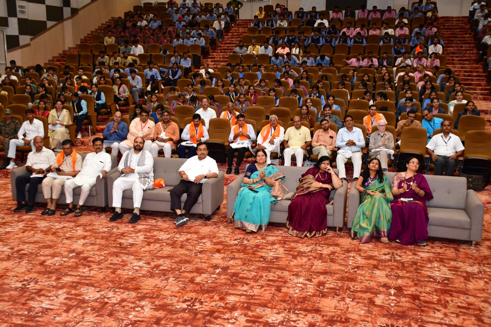 एकात्म मानवदर्शन भारतीय ज्ञान परंपरा की समग्र दृष्टि प्रदान करता है प्रो. श्रीनिवास वरखेडी पंडित दीनदयाल उपाध्याय की 110वीं जयंती पर दो दिवसीय अंतर्राष्ट्रीय शैक्षिक शोध संगोष्ठी का शुभारंभ