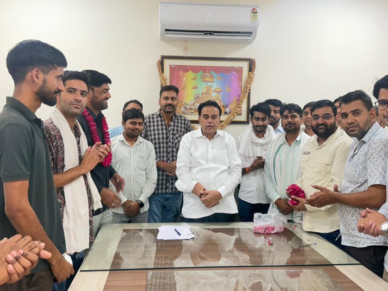 वाहन चालक भर्ती 2024: ट्रेड टेस्ट शुरू करवाने की मांग को लेकर बेरोजगार यूनियन के नेतृत्व में अभ्यर्थी पहुंचे