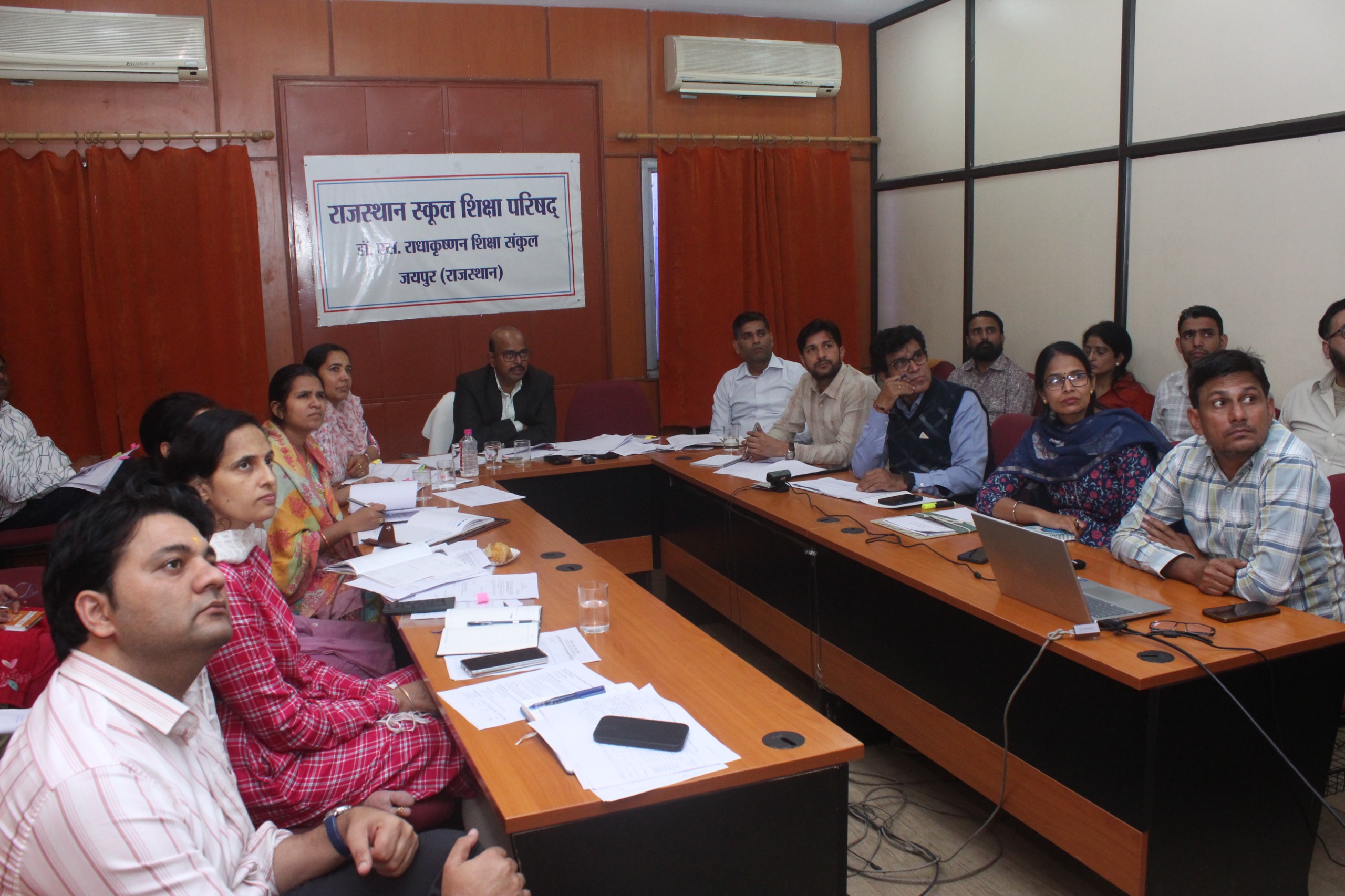 स्टार्स परियोजना पर समीक्षा बैठक, कृणाल ने दी प्रगति की जानकारी