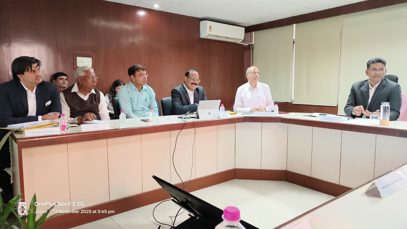 4 लाख 82 हजार परिवारों तक डीपीएनजी सुविधा, 491 सीएनजी स्टेशनों सीएनजी वितरण