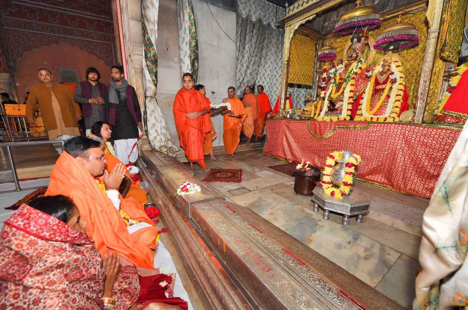 मुख्यमंत्री भजनलाल शर्मा ने मोती डूंगरी श्री गणेश मंदिर एवं श्री गोविंद देव जी मंदिर में दर्शन कर की पूजा-अर्चना