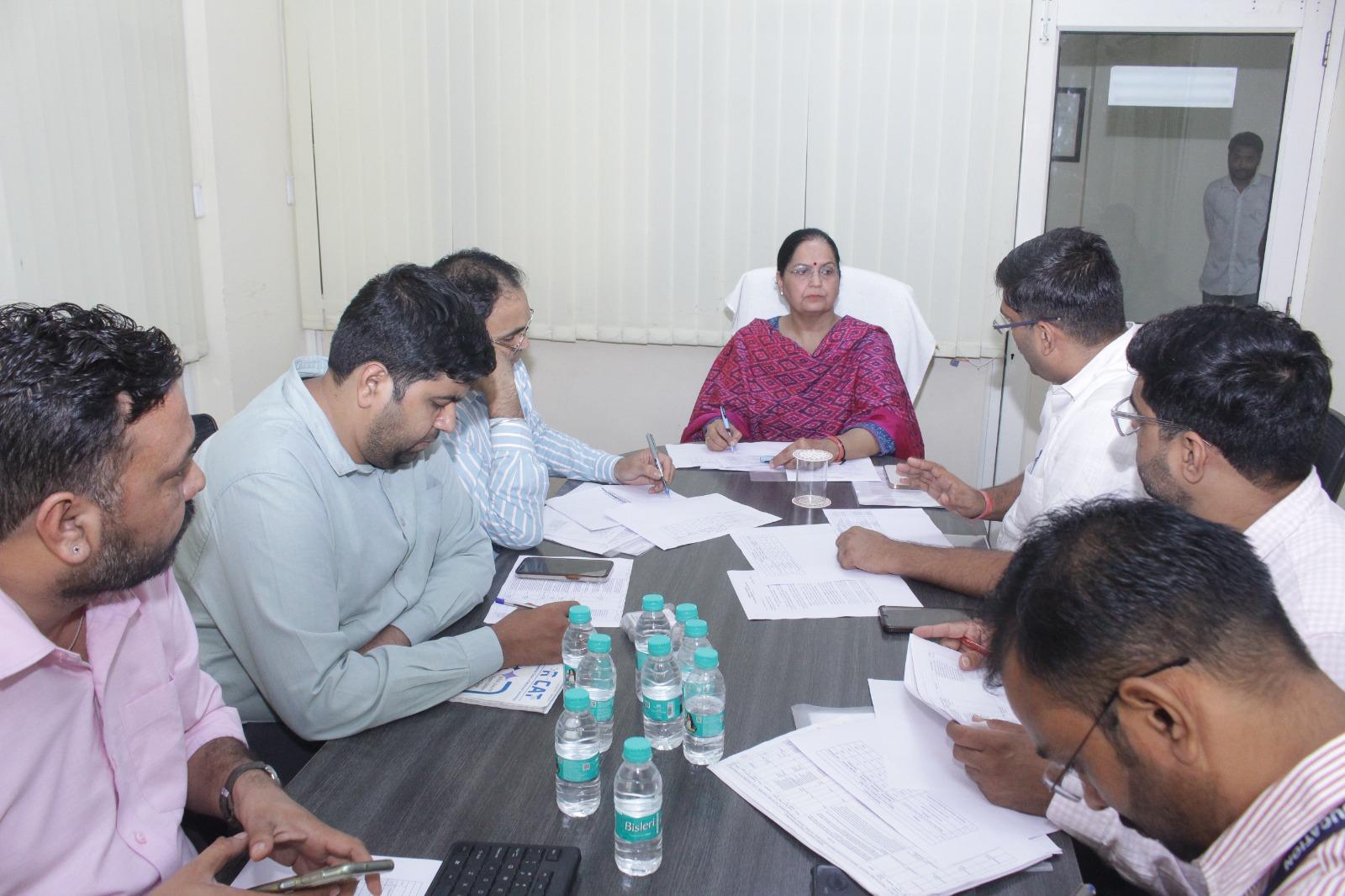 राज्य परियोजना निदेशक एवं स्कूल शिक्षा आयुक्त डॉ. रश्मि शर्मा ने किया राजस्थान संपर्क पोर्टल का निरीक्षण