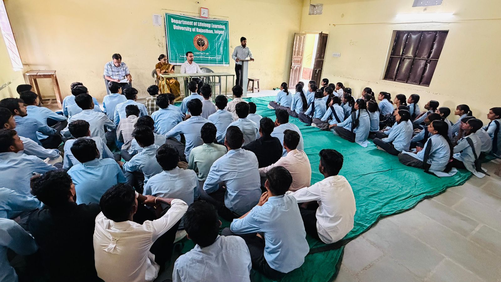 राजस्थान विश्वविद्यालय द्वारा ग्राम जयरामपुरा और दौलतपुरा में 'समावेशी विकास के लिए वित्तीय समावेशन' पर विशेष जागरूकता सत्र आयोजित