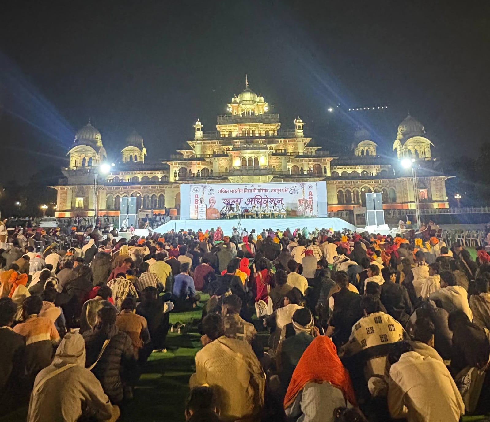 एबीवीपी की शोभा यात्रा में उमड़ा युवाओं का सैलाब