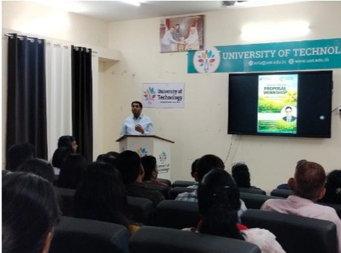 इंस्टीट्यूशन्स इनोवेशन काउंसिल (IIC), यूनिवर्सिटी ऑफ टेक्नोलॉजी, जयपुर द्वारा “प्रायोजित/बीज अनुदान प्रस्ताव कार्यशाला” का सफल आयोजन