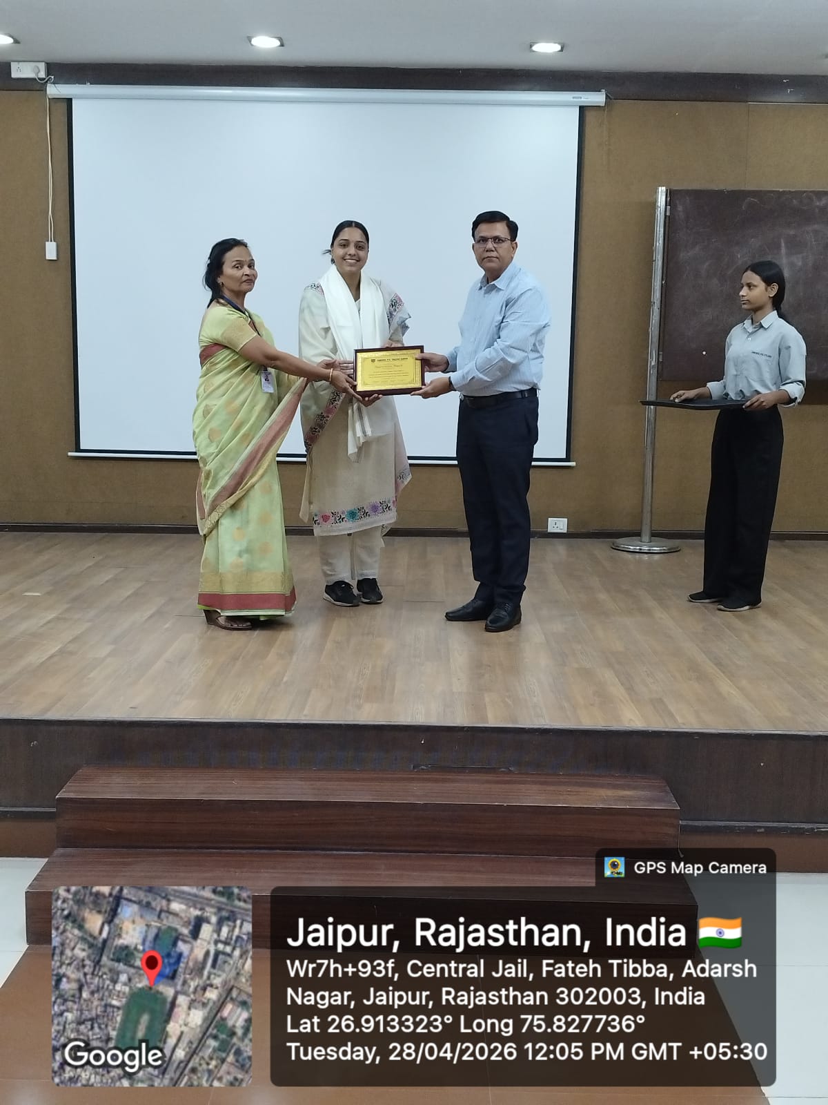 यूथ मेंटल हेल्थ फर्स्ट एड पर कार्यशाला