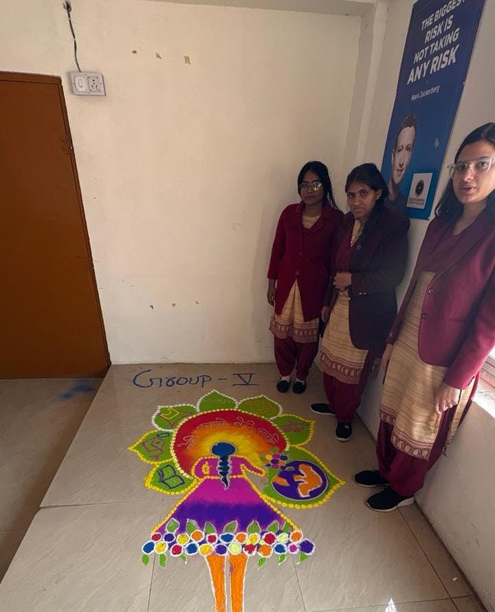 दीपशिखा कॉलेज में समाजोपयोगी शिविर का सफल आयोजन किया गया