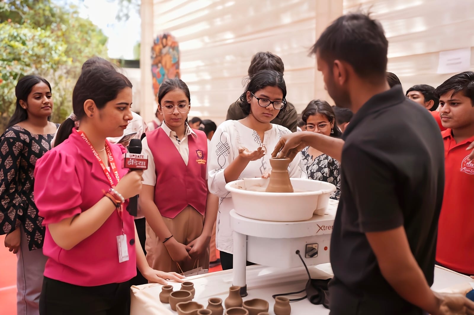 “कला संगम“ में नजर आई क्रिएटिव विविधता