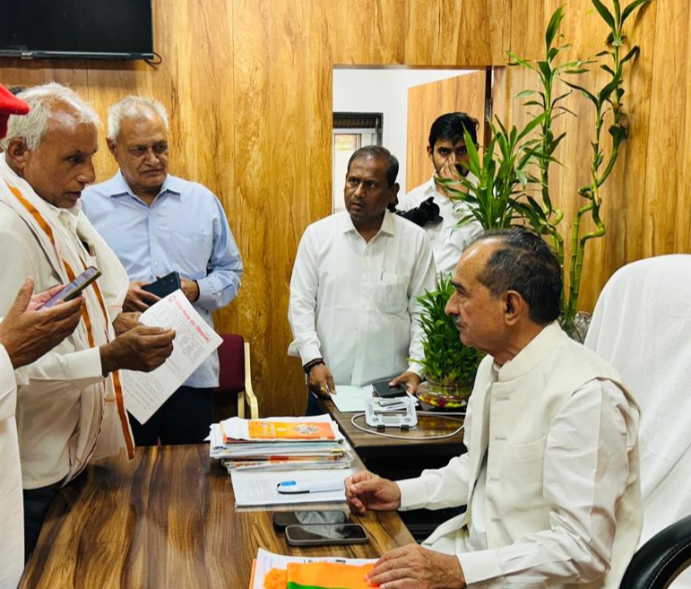 कर्मचारी नेताओं ने भाजपा प्रदेश अध्यक्ष राठौड़ से की भेंट