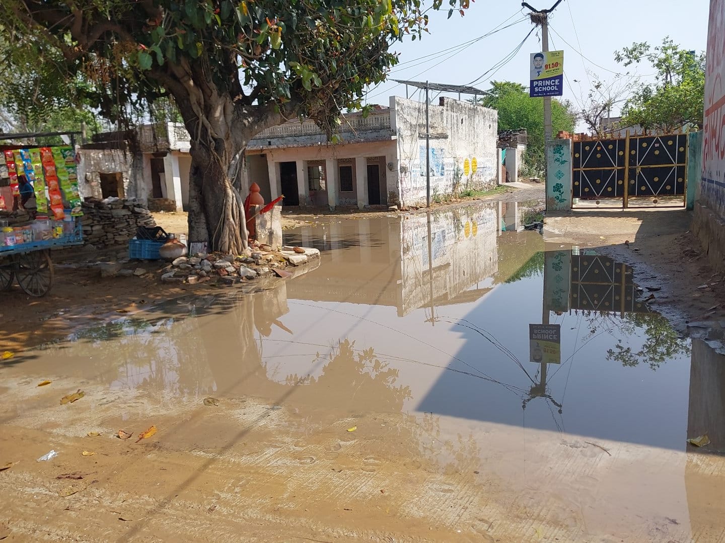 शिक्षा एवं पंचायती राज मंत्री मदन दिलावर ने किया ग्राम पंचायतो का औचक निरीक्षण, सीकर जिला परिषद के मुख्य कार्यकारी अधिकारी एवं अतिरिक्त मुख्य कार्यकारी अधिकारी को चार्जशीट, बीडीओ एवं एबीडीओ पलसाना तथा पिपराली को निलंबित करने के निर्देश