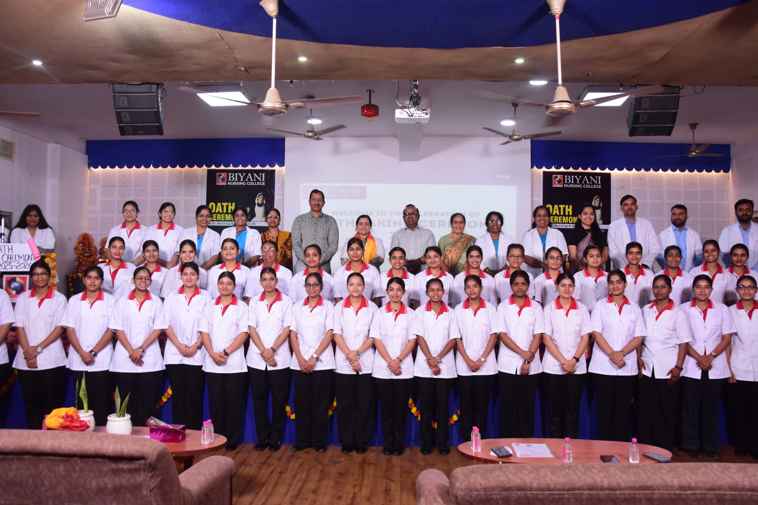 बियानी नर्सिंग एंड पैरामेडिकल साइंस में बीएससी नर्सिंग व जीएनएम विद्यार्थियों का शपथ ग्रहण समारोह आयोजित