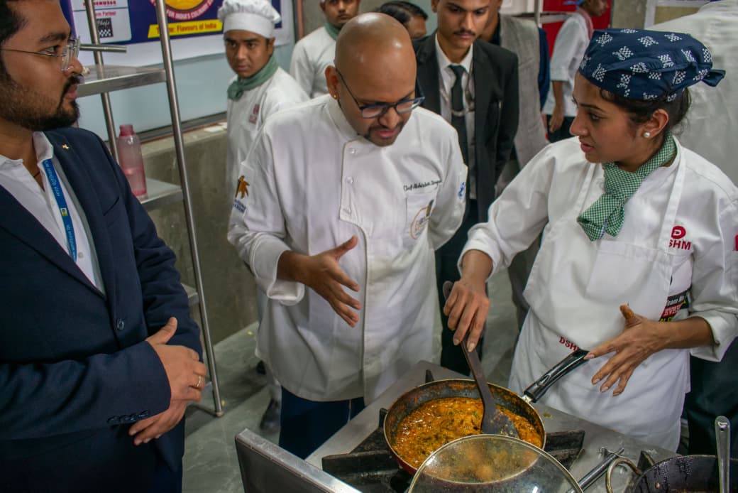 जब स्वाद मिला स्टाइल से: जेईसीआरसी यूनिवर्सिटी में उभरे इंडिया के फ्यूचर मास्टरशेफ़्स