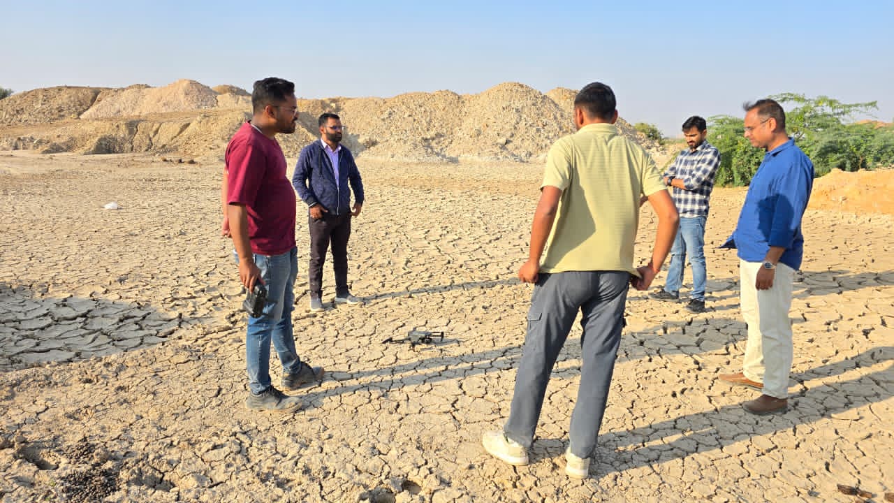 कोलायत के गंगा सरोवर कैचमेंट एरिया में वरिष्ठ अधिकारियों की टीम द्वारा अवैध खनन गतिविधियों का मंगलवार से ड्रोन सर्वे शुरू
