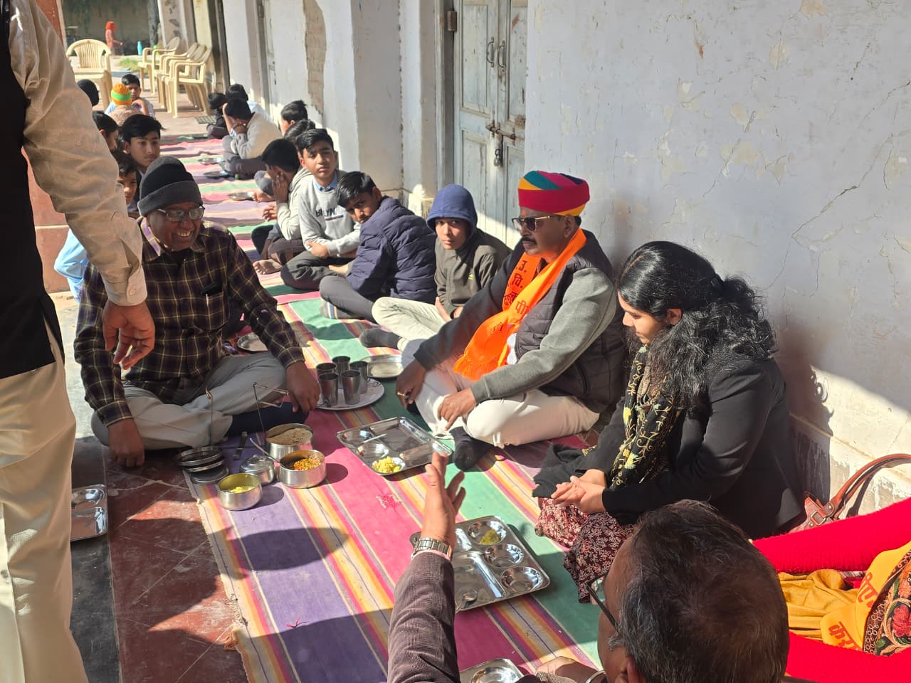 पीएमश्री देशनोक विद्यालय का औचक निरीक्षण करने पहुंचे शासन सचिव