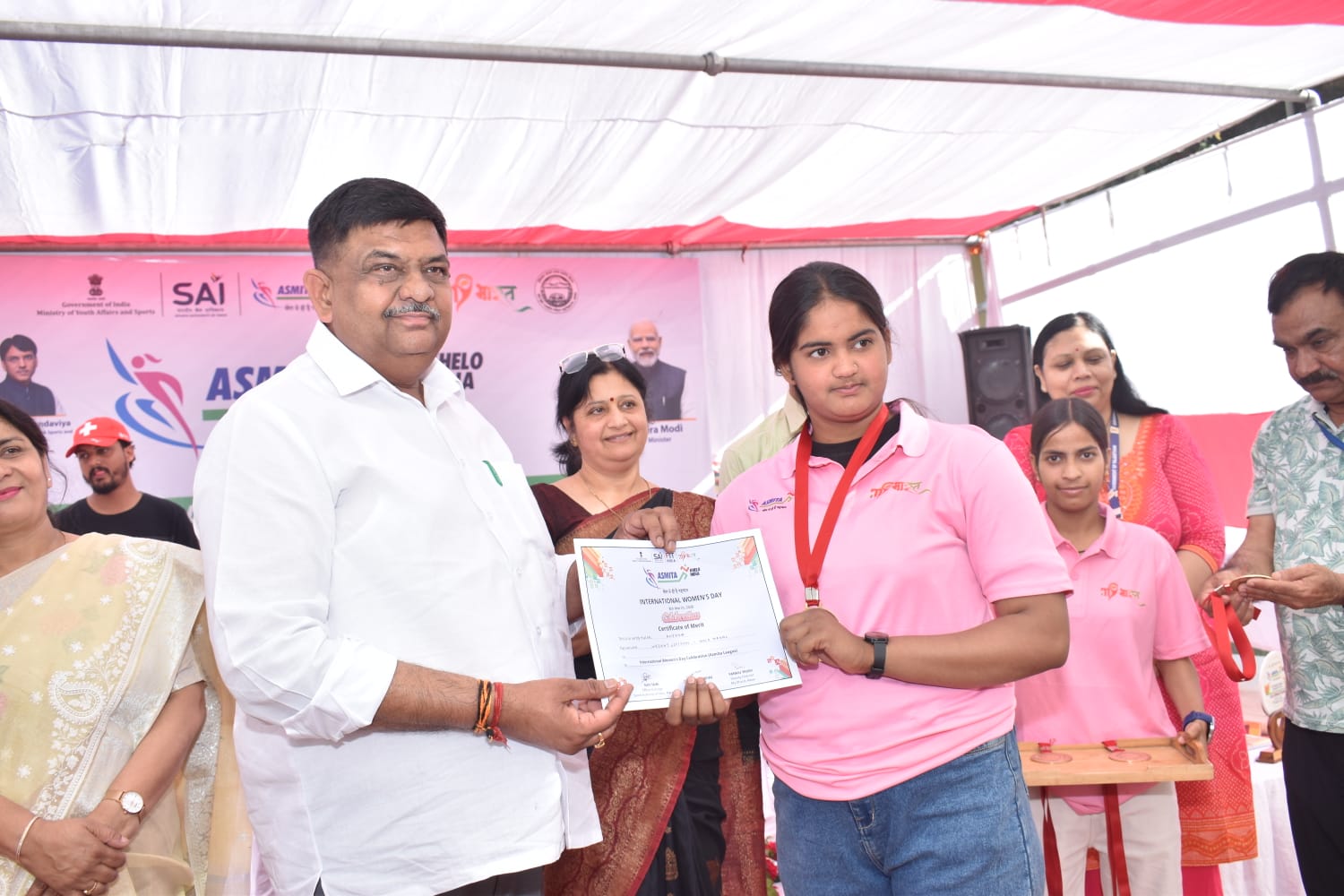 वन राज्यमंत्री संजय शर्मा ने अस्मिता खेलो इंडिया महिला एथलेटिक्स लीग व सम्मान समारोह का शुभारम्भ कर विजेता खिलाड़ियों को किया सम्मानित,