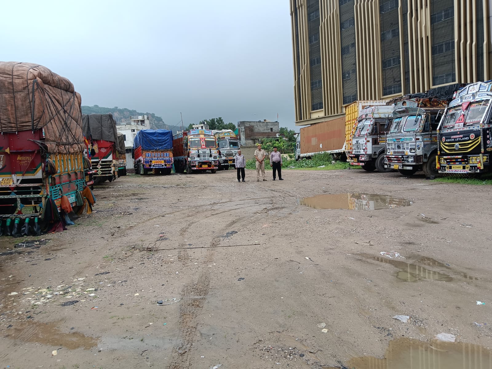 मुख्य आयुक्त के निर्देशों पर वाणिज्यिक कर विभाग ने बड़ी कार्यवाही