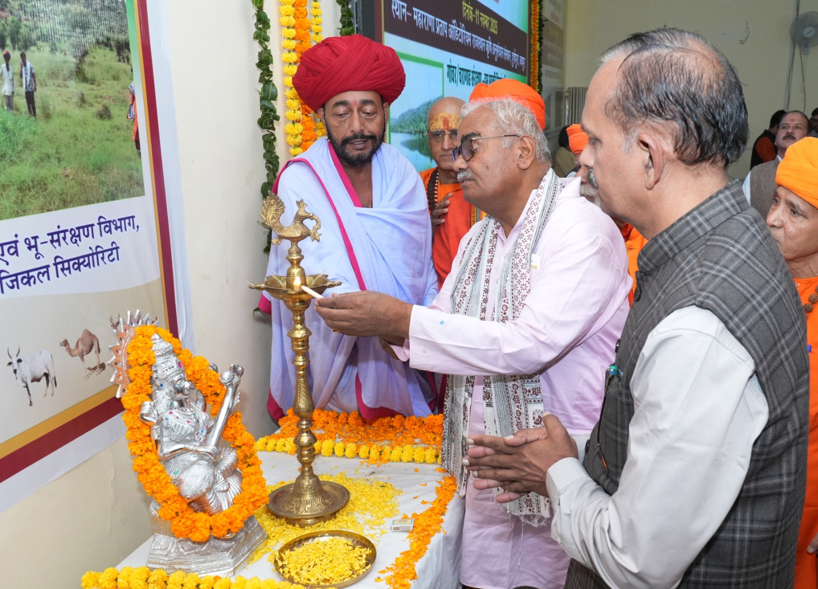प्रदेश में शीघ्र शुरू होगी विलायती बबूल हटाने की प्रक्रिया - पंचायती राज मंत्री