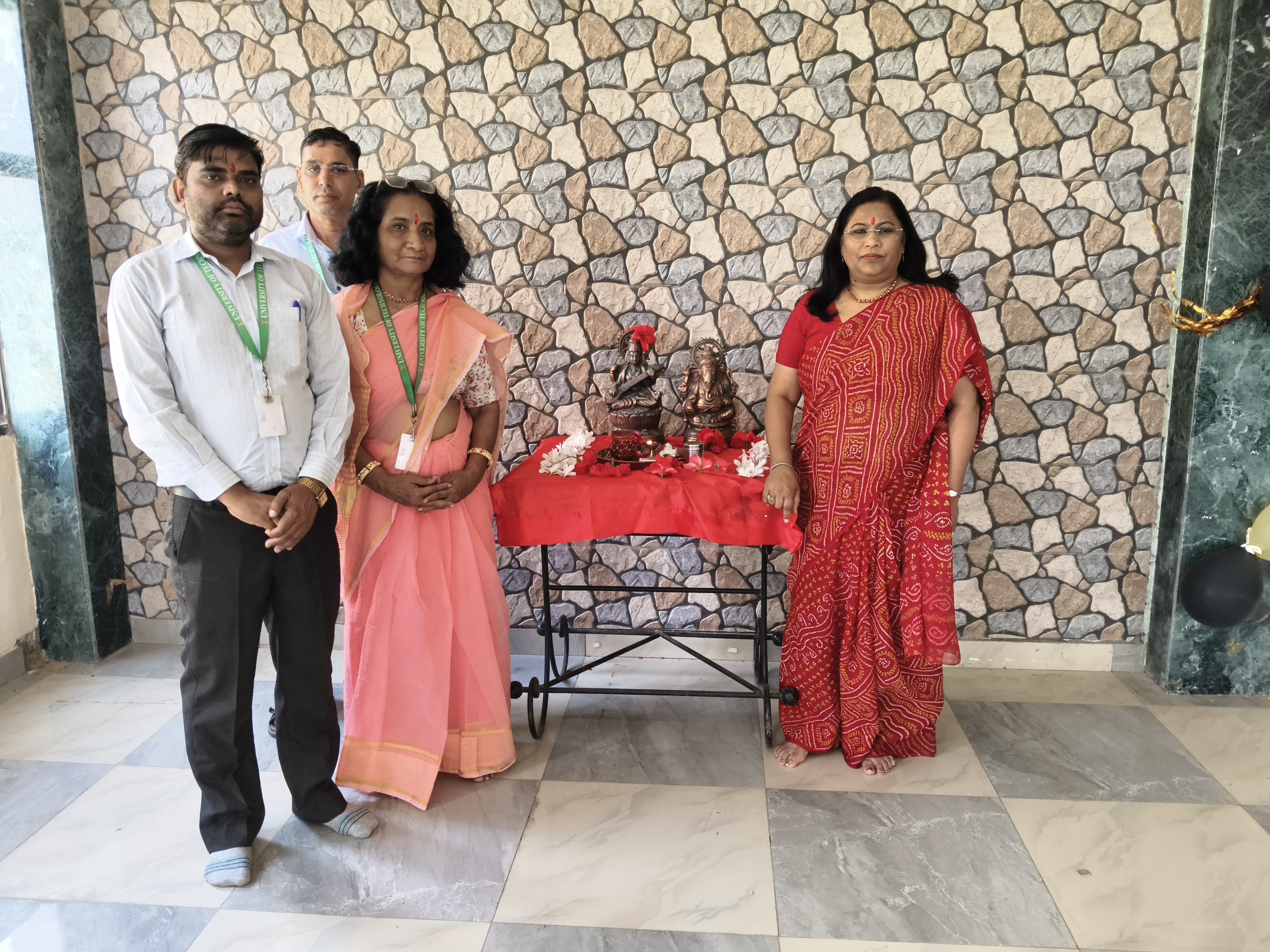 यूनिवर्सिटी ऑफ टेक्नोलॉजी में उत्साह एवं उमंग के साथ आयोजित हुआ नवागंतुक स्वागत समारोह
