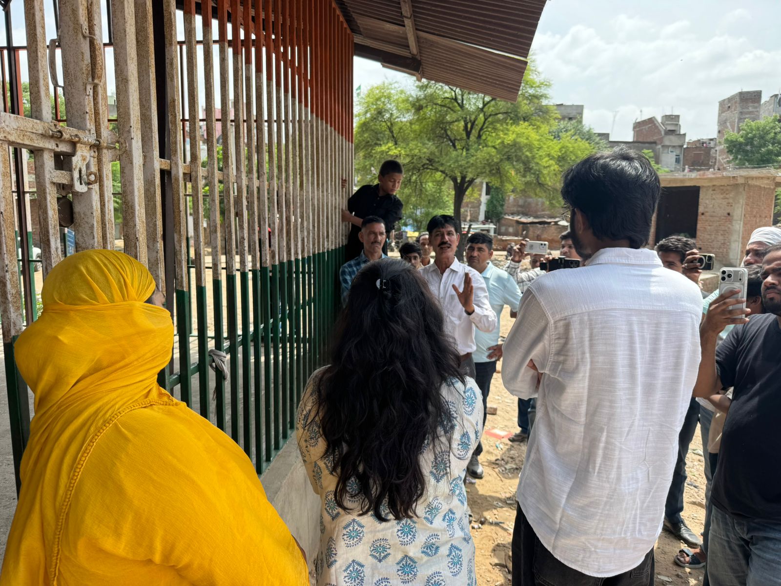शास्त्री नगर भट्टा बस्ती में CJP टीम ने किया राजकीय प्राथमिक विद्यालयों का निरीक्षण, प्रशासन को 7 दिन का अल्टीमेटम