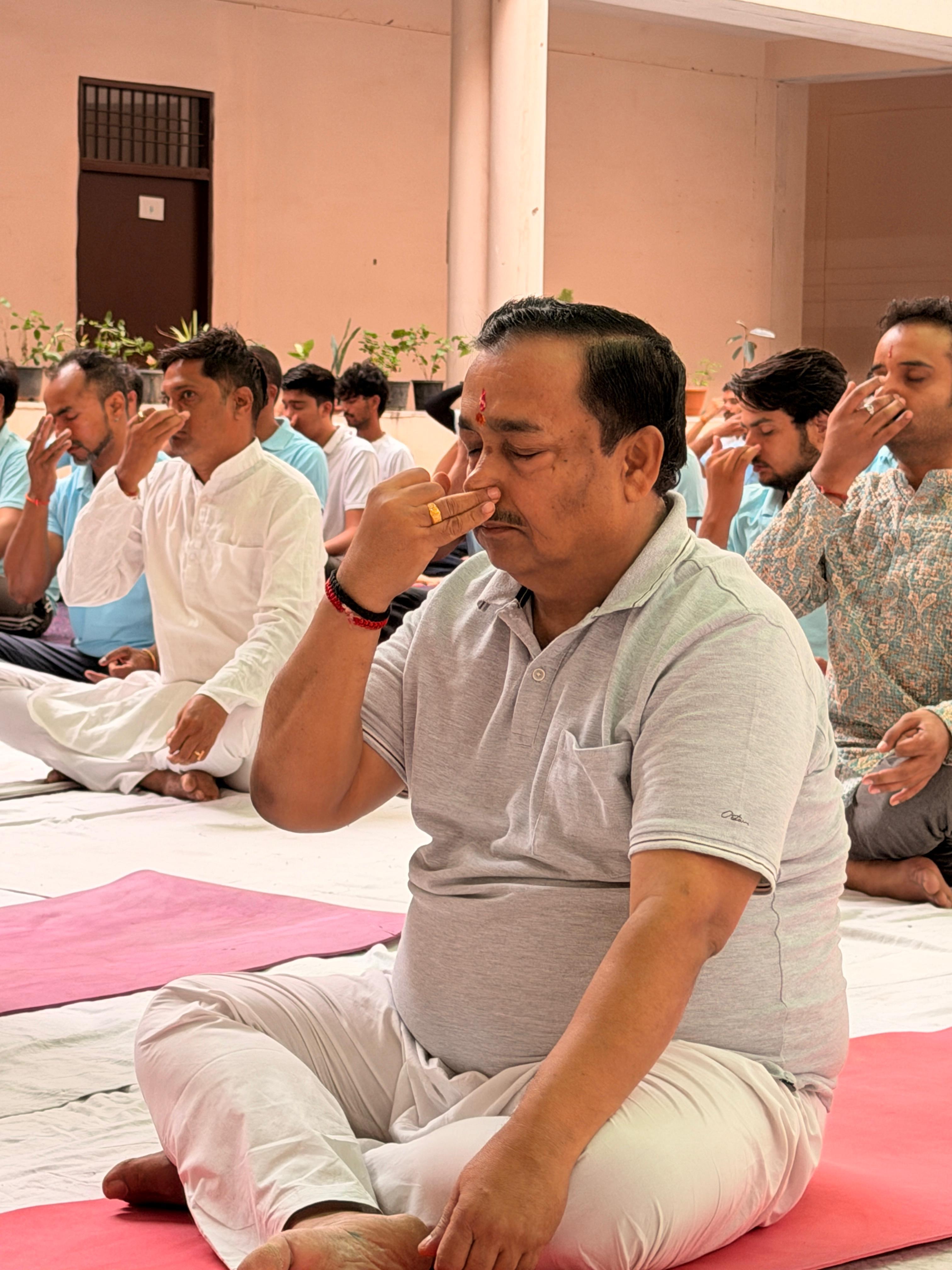 योग से ही निरोग रहेगा शरीर: राजस्थान संस्कृत विश्वविद्यालय में उत्साहपूर्वक मनाया गया 12वां अंतर्राष्ट्रीय योग दिवस