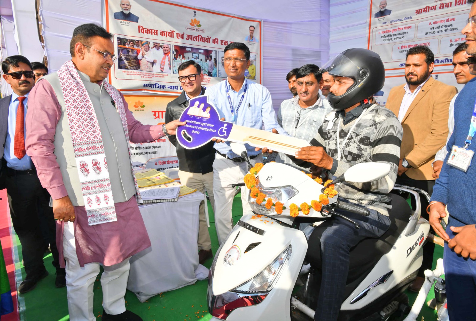 गरीब को गणेश मानकर सेवक के रूप में कार्य कर रही राज्य सरकार- मुख्यमंत्री भजनलाल शर्मा