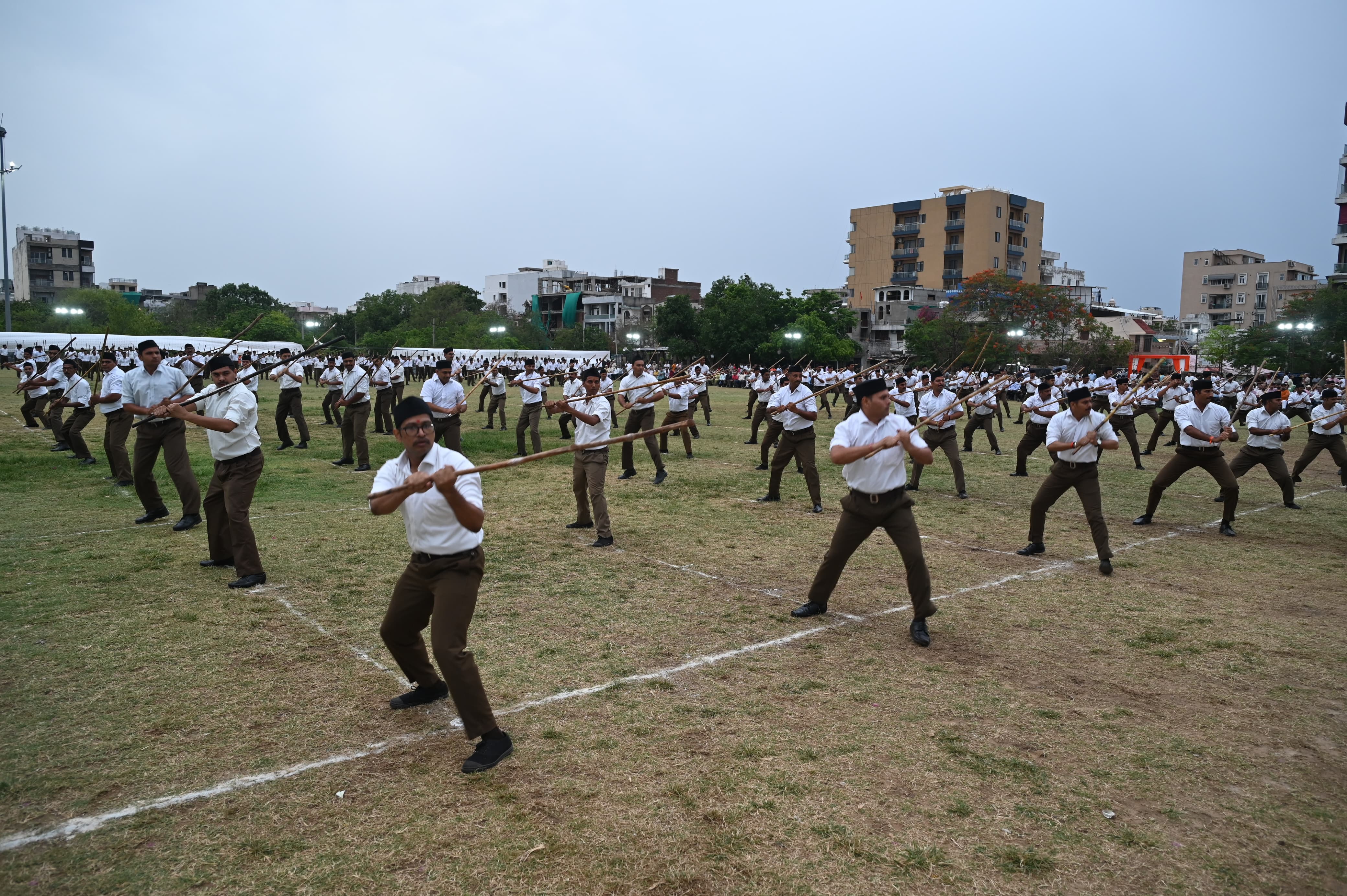संघ की शताब्दी यात्रा संगठन, समर्पण और राष्ट्र निर्माण की साधना की यात्रा : डॉ. रमेश अग्रवाल