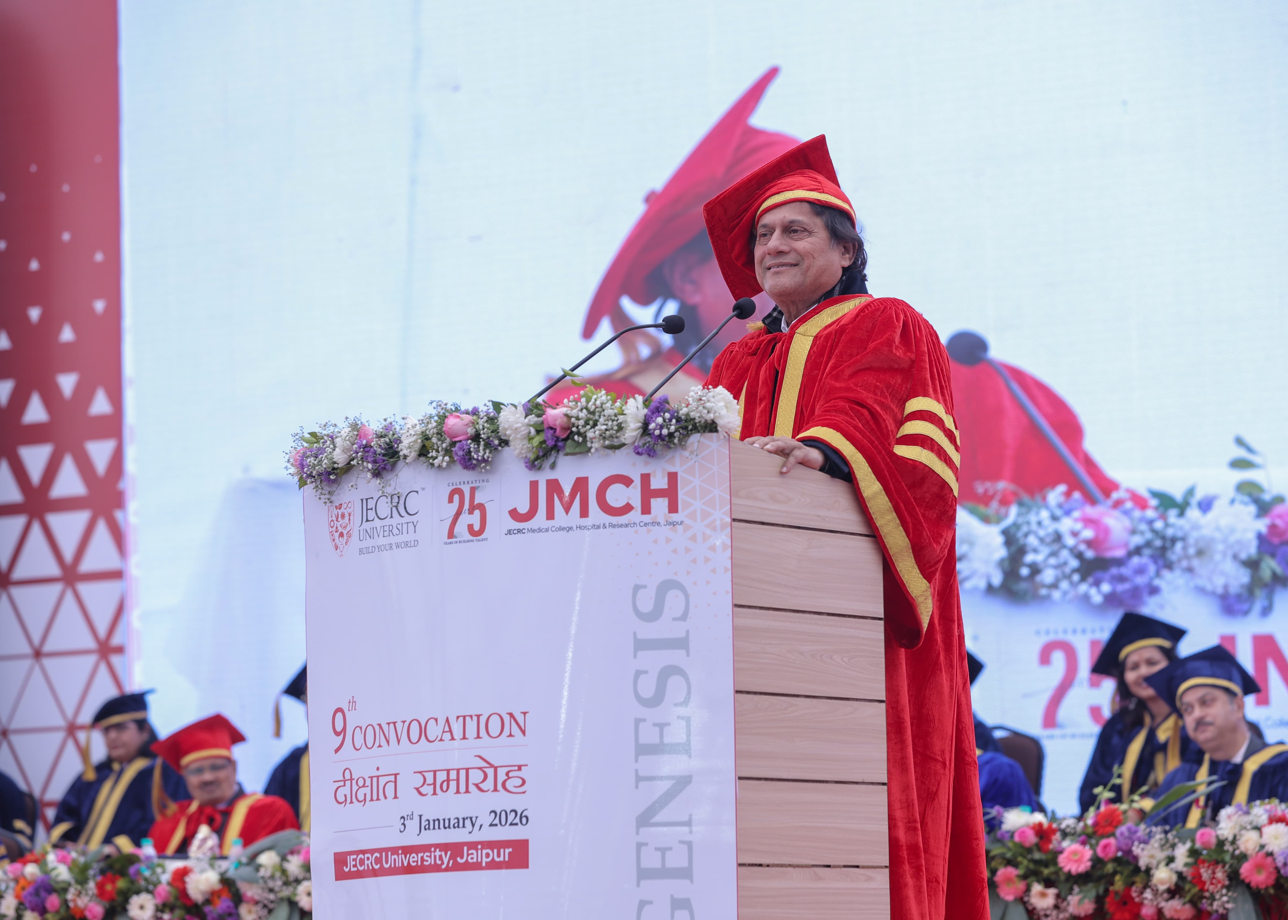 सक्सेस का असली मतलब सोसाइटी को वापस देना है: प्रो. अच्युता सामंत ने जेईसीआरसी ग्रेजुएट्स को सिखाया ’आर्ट ऑफ गिविंग'