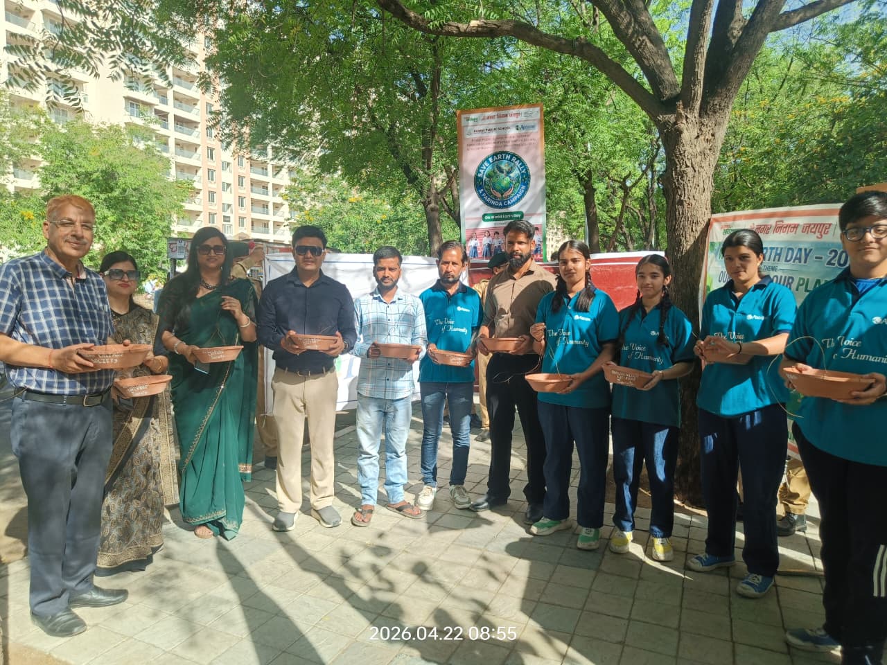 रावत पब्लिक स्कूल द्वारा वर्ल्ड अर्थ डे पर भव्य आयोजन