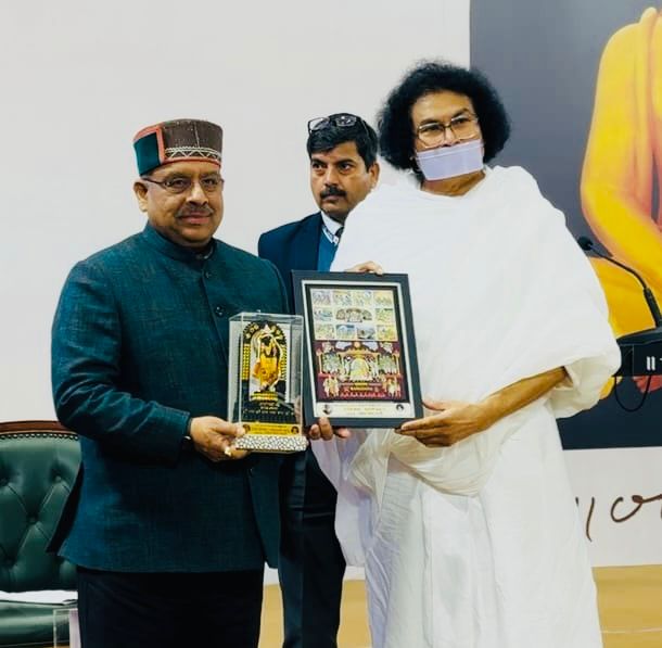 जैन आचार्य लोकेशजी द्वारा आयोजित मोरारीबापू राम कथा में दिल्ली विधानसभा के स्पीकर आए