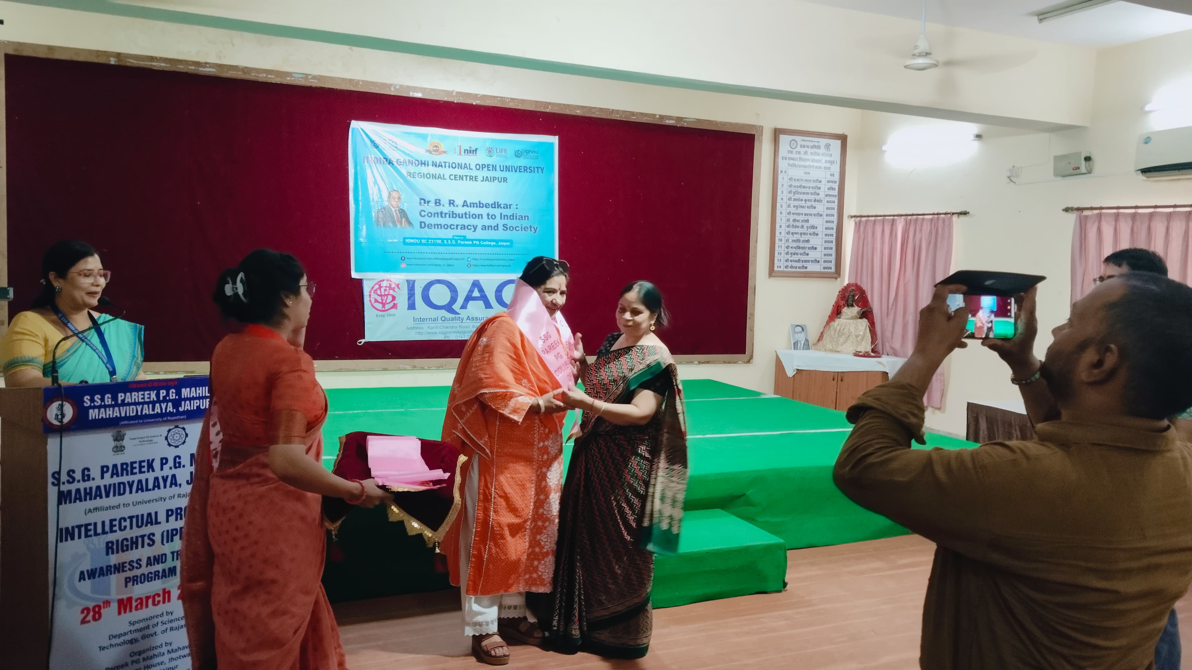 सफलता का कोई शॉर्टकट नहीं, एकाग्र अध्ययन ही प्रगति का आधार: डॉ. आर.एस. बारेठ