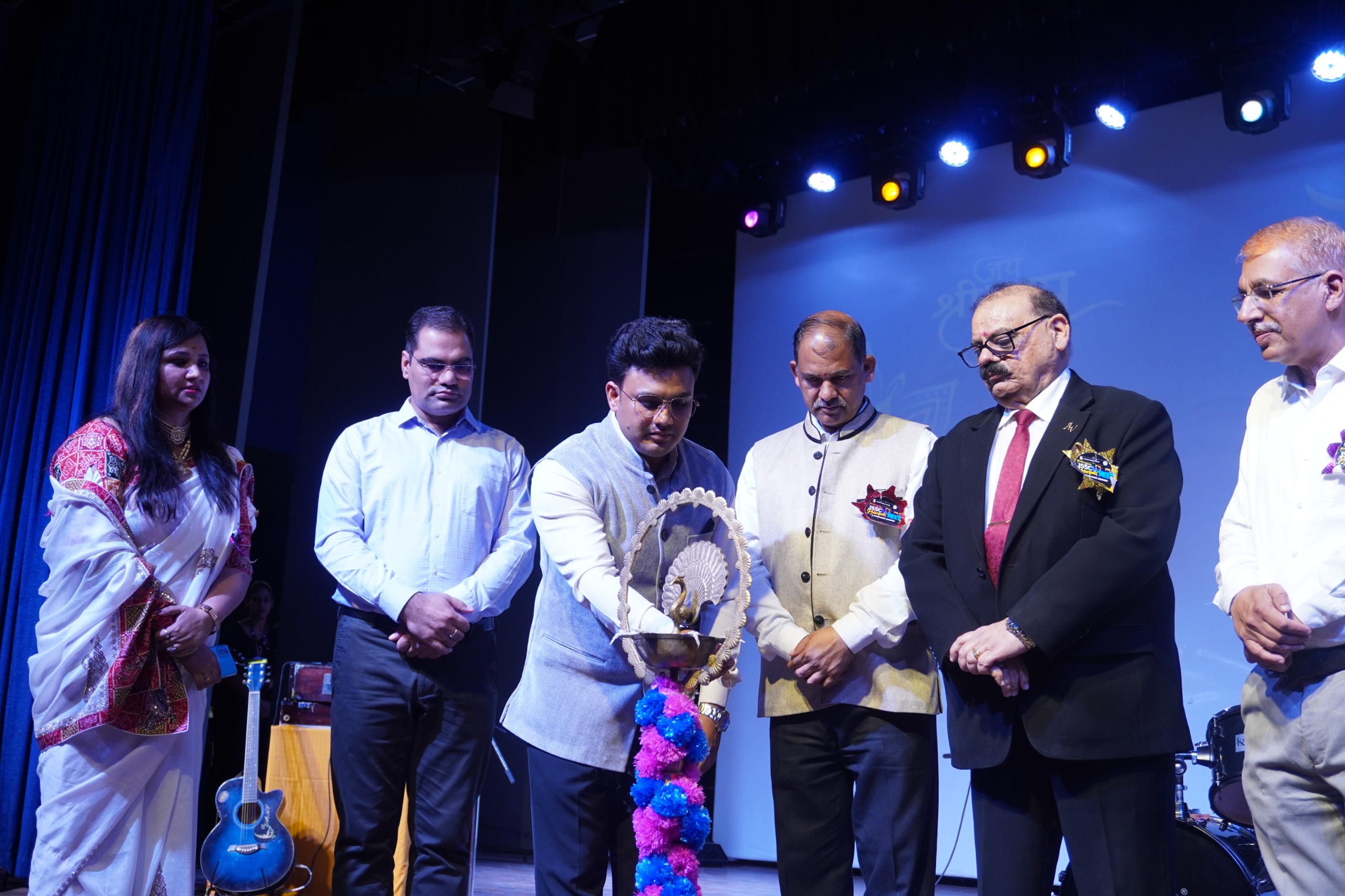 Jssc द्वारा शिक्षक सम्मान समारोह रावत पब्लिक स्कूल में