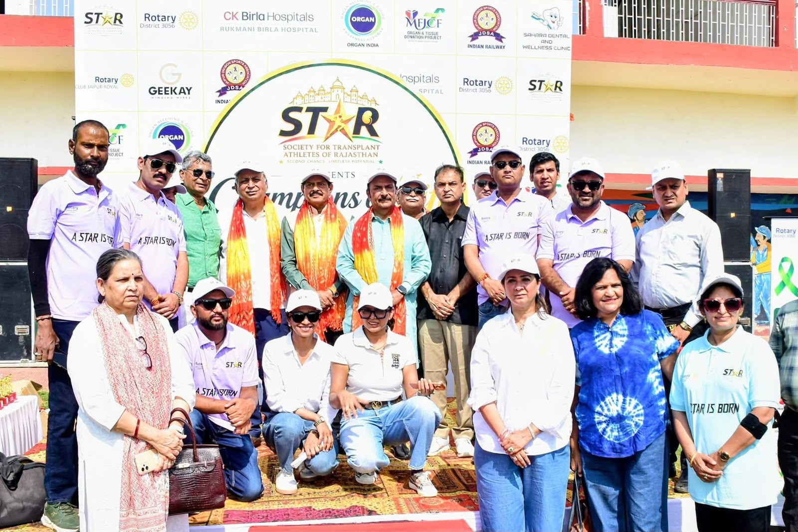 अंग प्रत्यारोपण प्राप्तकर्ताओं और अंगदाताओं ने क्रिकेट के मैदान पर दिया जीवन का संदेश