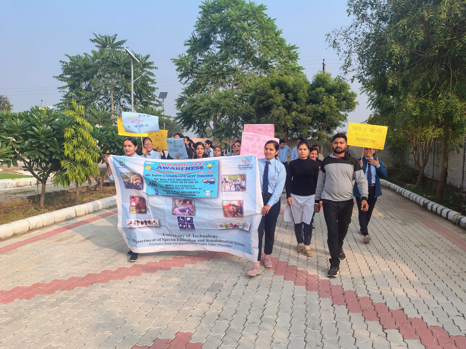 यूनिवर्सिटी ऑफ़ टेक्नोलॉजी –विशेष शिक्षा विभाग द्वारा विश्व दिव्यांग दिवस पर जागरूकता रैली का भव्य आयोजन