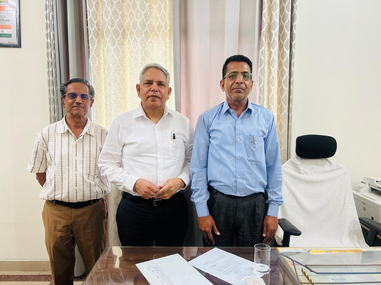 उच्च न्यायालय द्वारा राज्यपाल का आदेश पर स्टे ! डॉ देव स्वरूप की बाबा आमटे दिव्यांग विश्वविद्यालय पद पर ससम्मान बहाली