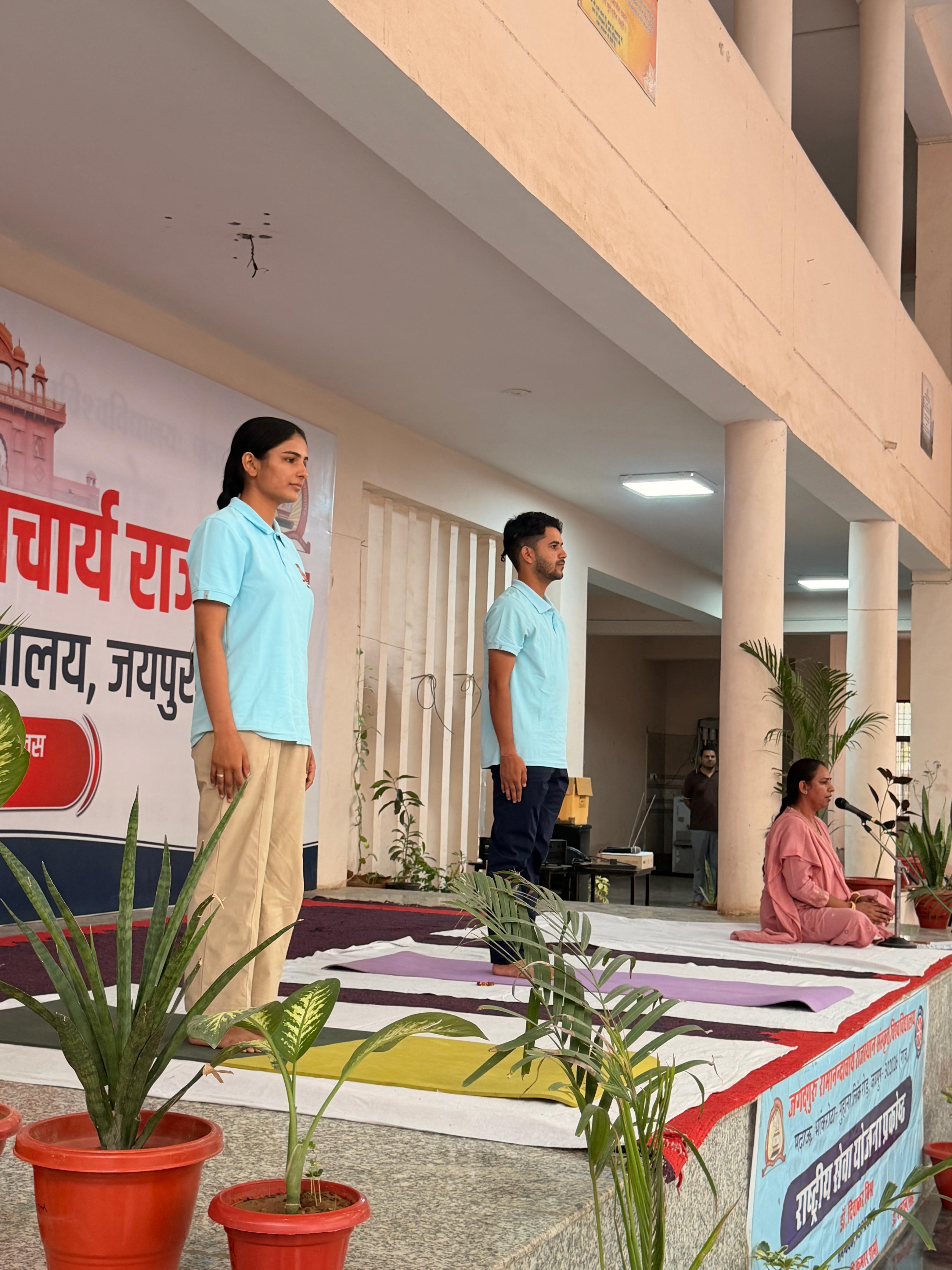 योग से ही निरोग रहेगा शरीर: राजस्थान संस्कृत विश्वविद्यालय में उत्साहपूर्वक मनाया गया 12वां अंतर्राष्ट्रीय योग दिवस