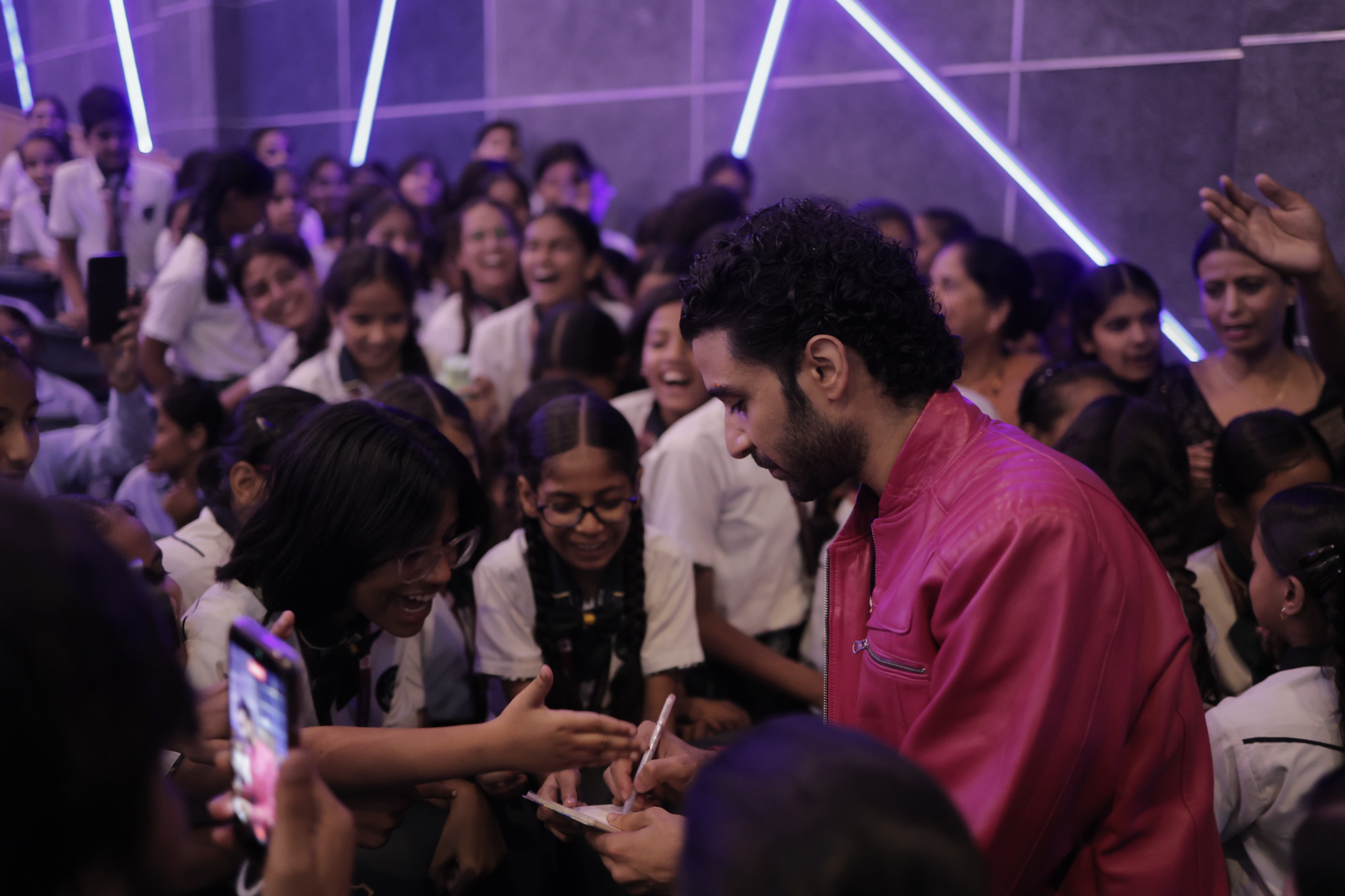 रावत पब्लिक स्कूल में बॉलीवुड फिल्म "भाई तेरा स्टार है" का भव्य प्रमोशनल इवेंट सम्पन्न