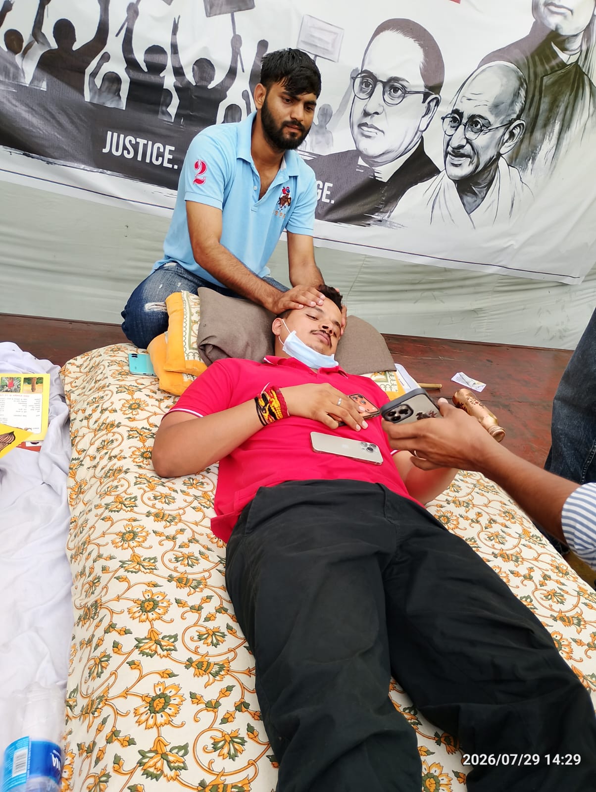 छात्र नेता शुभम रेवाड अनिश्चितकालीन भूख लाल पर बैठे हैं आज भूख हड़ताल का सातवां दिन