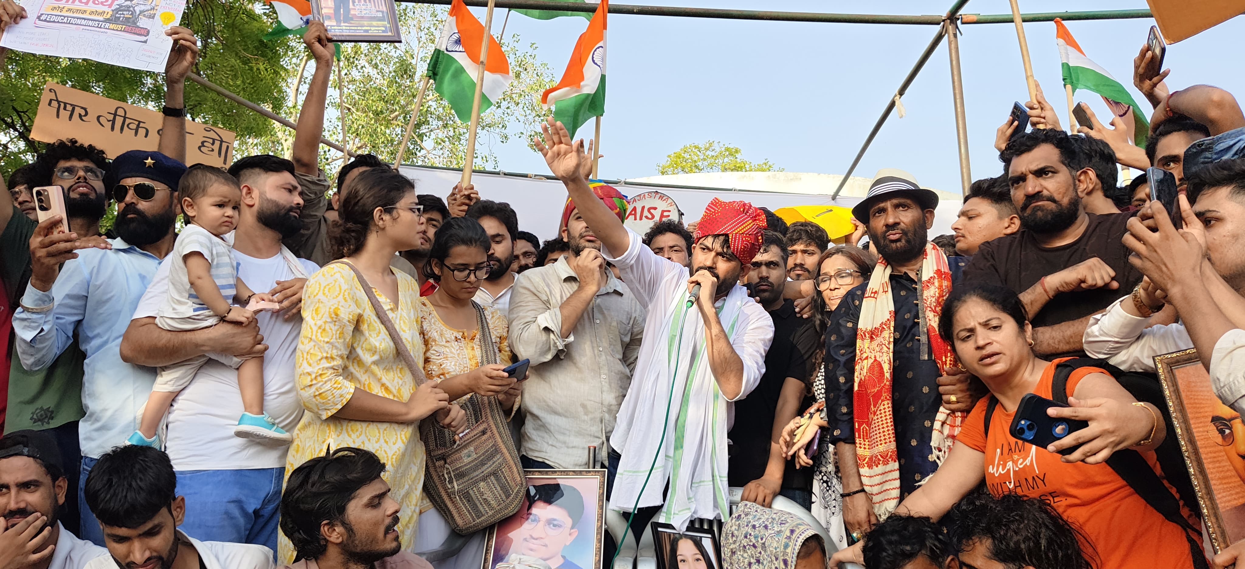 शहीद स्मारक पर जुटे प्रदेशभर के "कॉकरोच", युवाओं, बेरोजगारों, अभिभावकों और शिक्षाविदों ने बुलंद की आवाज; अभिजीत दीपके बोले – यह देश के युवाओं का आंदोलन है, न्याय मिलने तक जारी रहेगा संघर्ष, 20 जुलाई से दिल्ली के जंतर-मंतर पर होगा अनिश्चितकालीन धरना