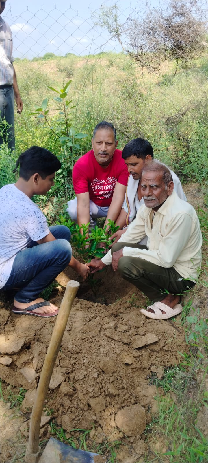 सक्षम द्वारा वृक्षारोपण का आयोजन किया गया